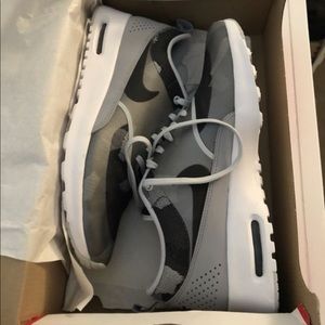 Women’s Nike Air max size 9